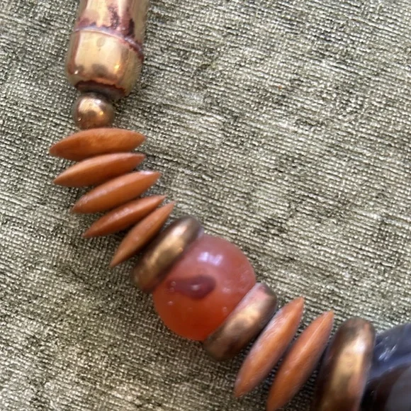 Vintage metal/disc/beaded necklace - Picture 5 of 7